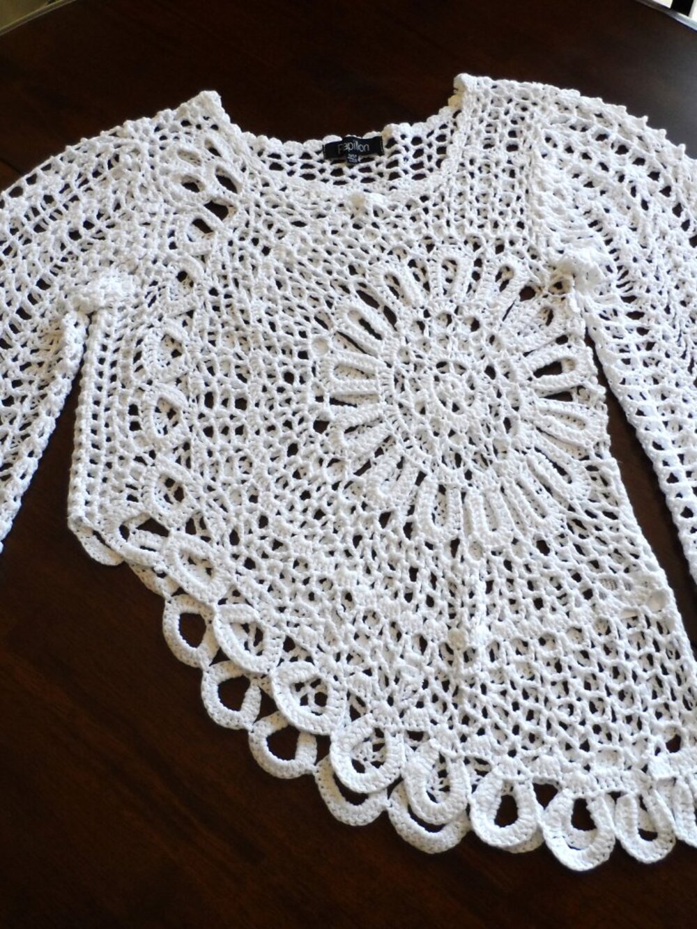 Hi Low Women White Crochet Blouse Long Sleeve sz., S/M